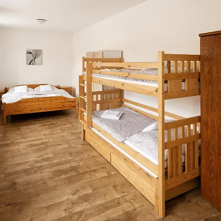 A Restaurace Na Krizovatce Polevsko