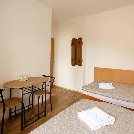 A Restaurace Na Krizovatce Pensión Polevsko