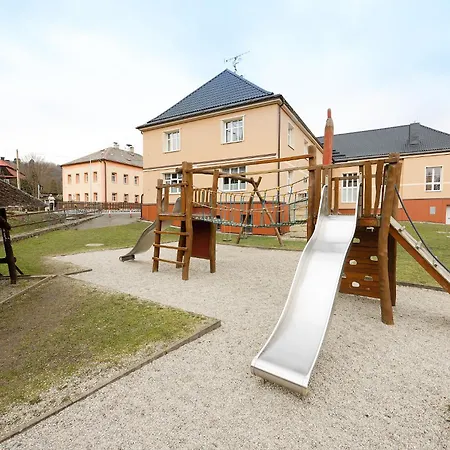 Pensión A Restaurace Na Krizovatce