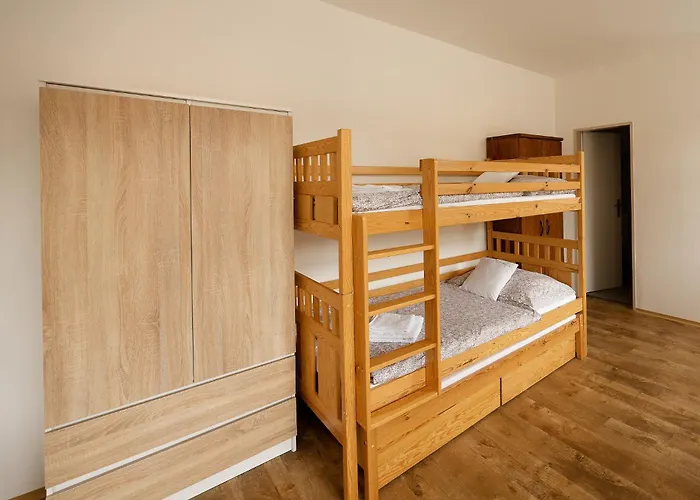 Guest house A Restaurace Na Krizovatce *