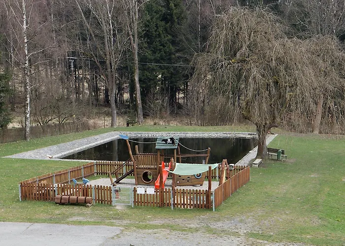 Guest house A Restaurace Na Krizovatce *